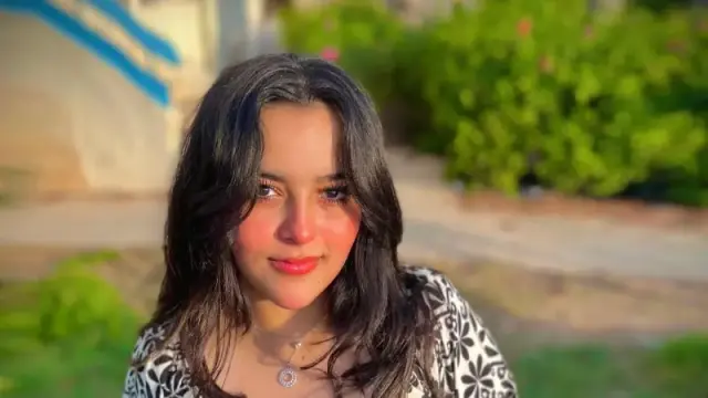 هي تفرق عني ايه